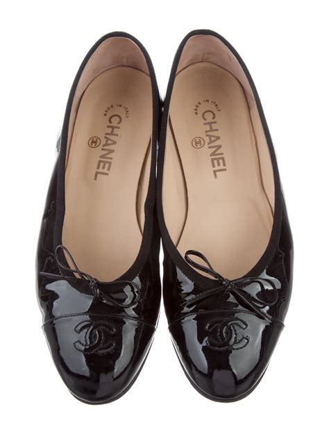 chanel leather flat shoes